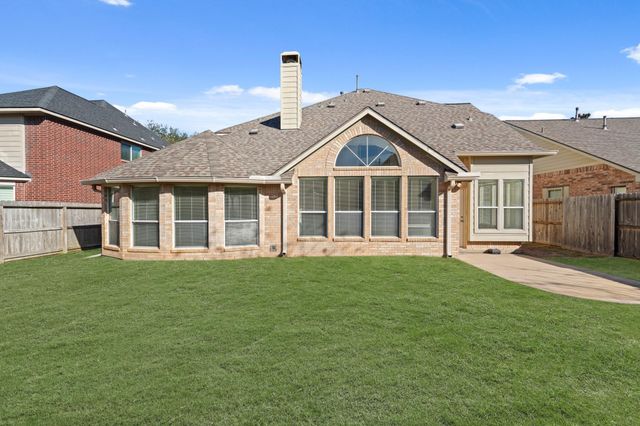 5819 Brook Bend Drive, Sugar Land, TX 77479