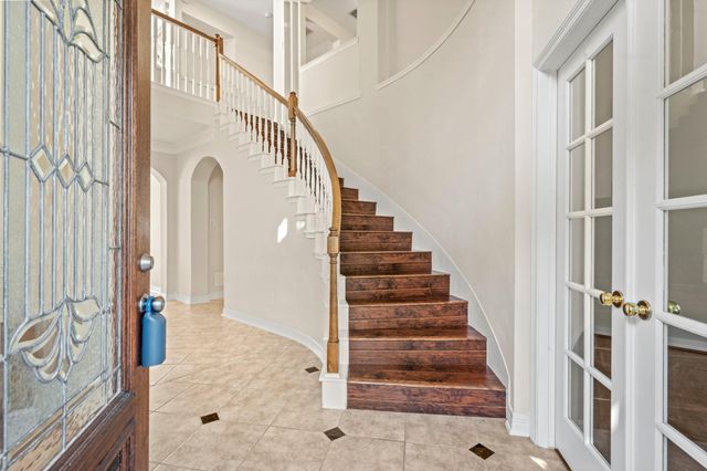 5819 Brook Bend Drive, Sugar Land, TX 77479