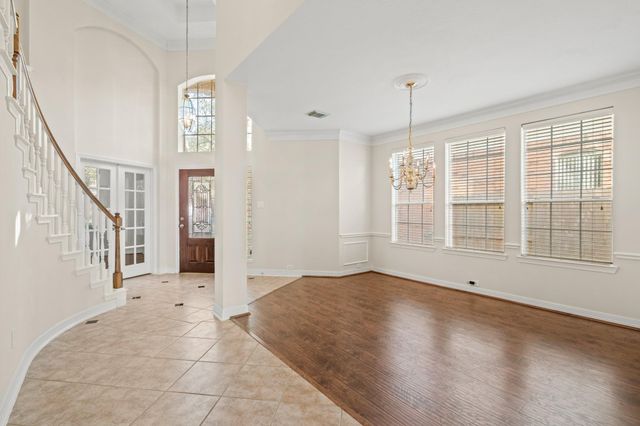 5819 Brook Bend Drive, Sugar Land, TX 77479