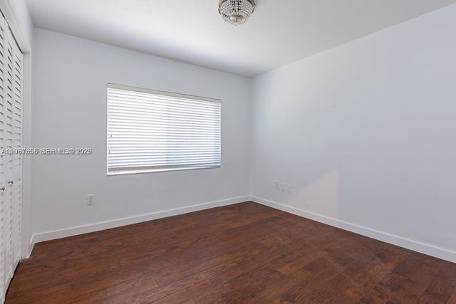 2882 S Le Jeune Rd 2882, Coral Gables, FL 33134