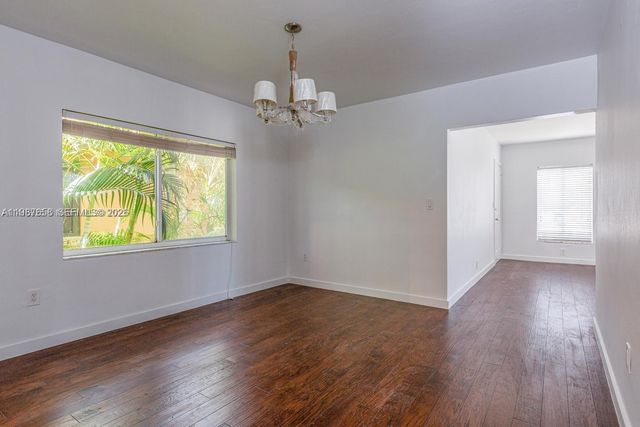 2882 S Le Jeune Rd 2882, Coral Gables, FL 33134