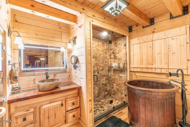 4015 Ravens Den Way, Sevierville, TN 37862