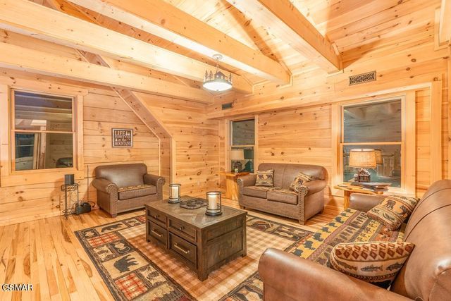 4015 Ravens Den Way, Sevierville, TN 37862