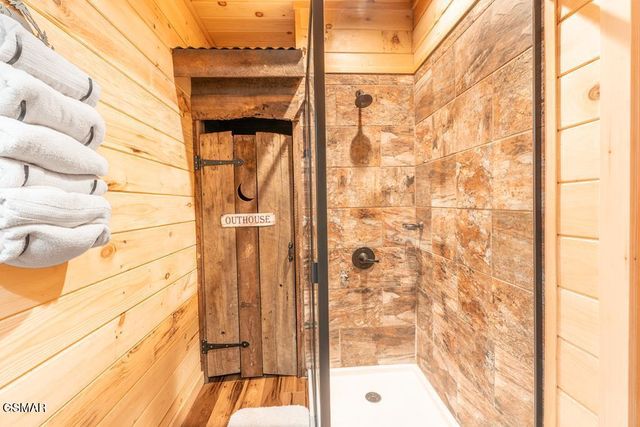 4015 Ravens Den Way, Sevierville, TN 37862