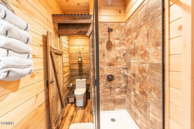 4015 Ravens Den Way, Sevierville, TN 37862