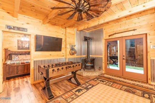 4015 Ravens Den Way, Sevierville, TN 37862