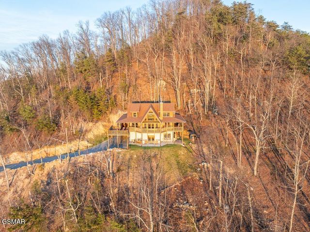 4015 Ravens Den Way, Sevierville, TN 37862