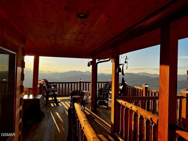 4015 Ravens Den Way, Sevierville, TN 37862