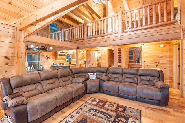 4015 Ravens Den Way, Sevierville, TN 37862