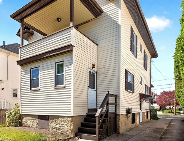 72 Carroll St, New Bedford, MA 02740