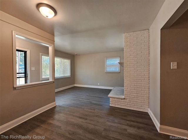 28951 Hazelwood Street, Inkster, MI 48141