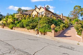 823 Moorside, Glendale, CA 91207