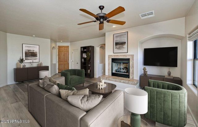 1042 LOUIE Street, Prescott, AZ 86301