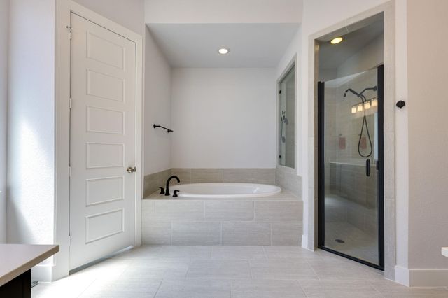 223 Trailing Lantana LN, San Marcos, TX 78666