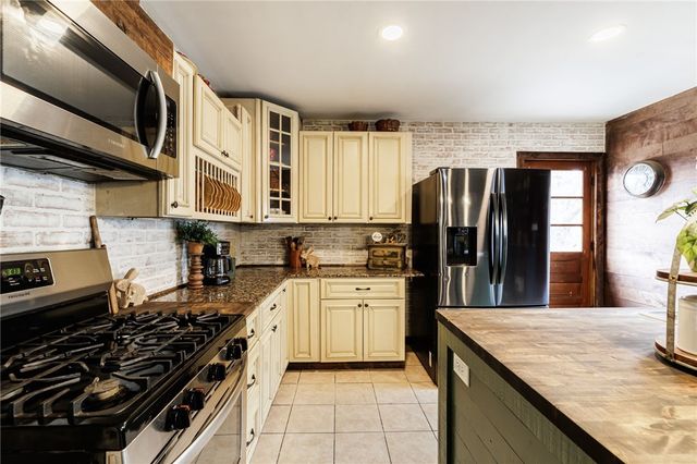 30 Pearl Street, Batavia City, NY 14020