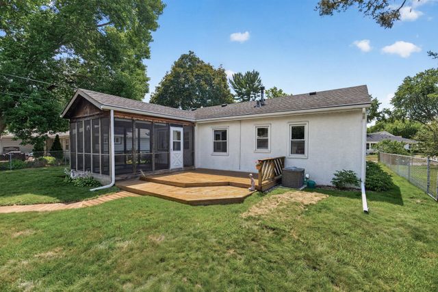 6618 Fairview Avenue N, Crystal, MN 55428
