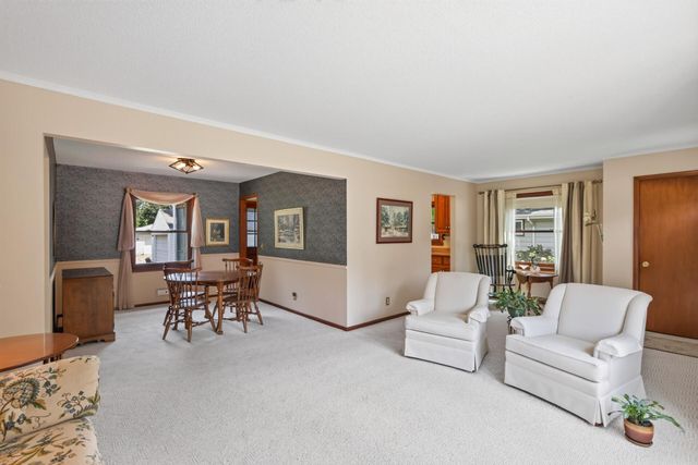 6618 Fairview Avenue N, Crystal, MN 55428