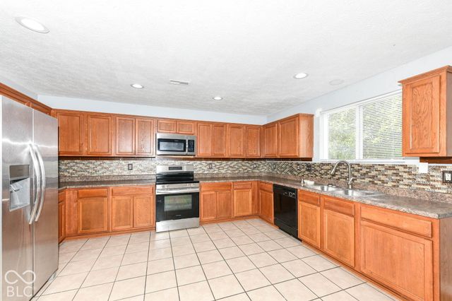 8030 Cole Wood Boulevard, Indianapolis, IN 46239