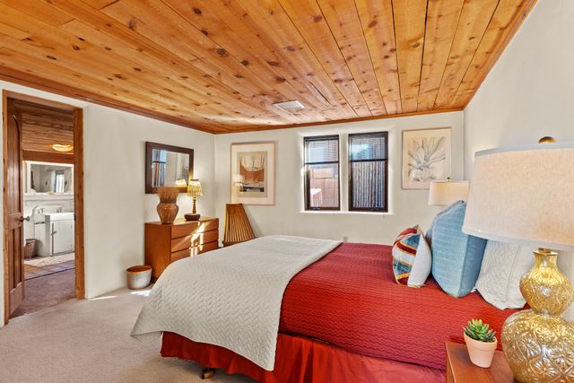 481 Camino Don Miguel, Santa Fe, NM 87505