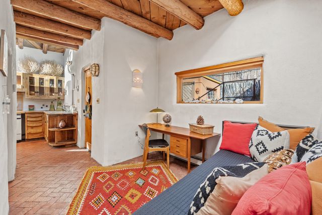 481 Camino Don Miguel, Santa Fe, NM 87505