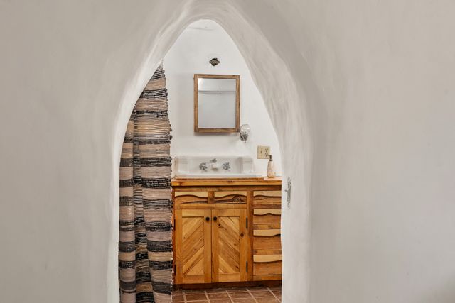 481 Camino Don Miguel, Santa Fe, NM 87505