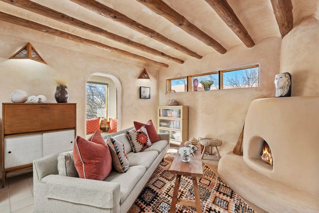 481 Camino Don Miguel, Santa Fe, NM 87505