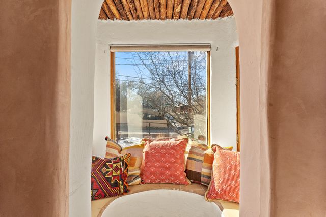 481 Camino Don Miguel, Santa Fe, NM 87505