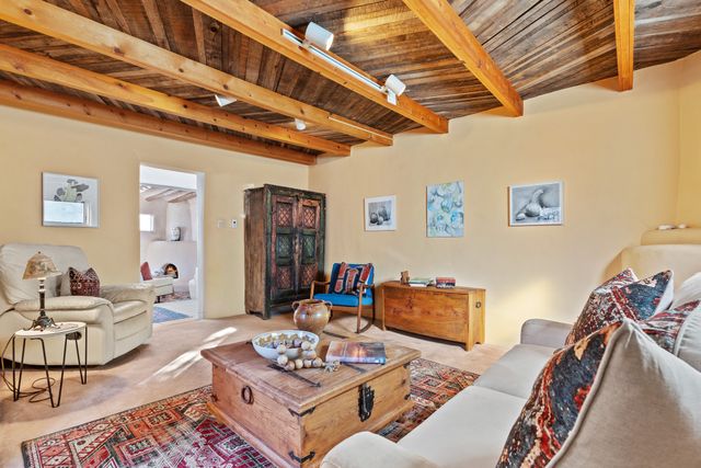 481 Camino Don Miguel, Santa Fe, NM 87505