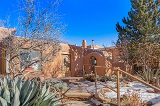 481 Camino Don Miguel, Santa Fe, NM 87505