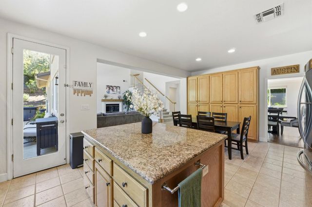 2593 Aberdeen Ln, El Dorado Hills, CA 95762