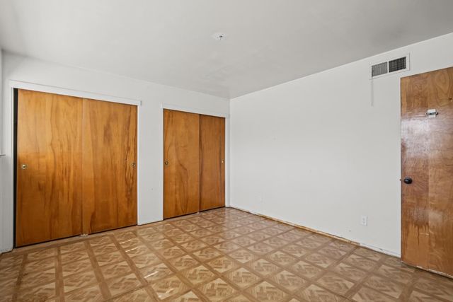 2221 Rainbow Avenue, Sacramento, CA 95821