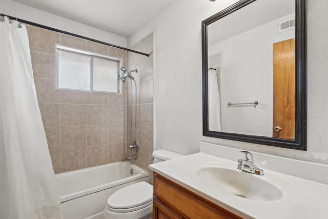 2221 Rainbow Avenue, Sacramento, CA 95821