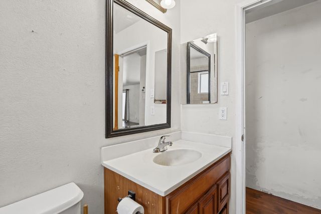 2221 Rainbow Avenue, Sacramento, CA 95821