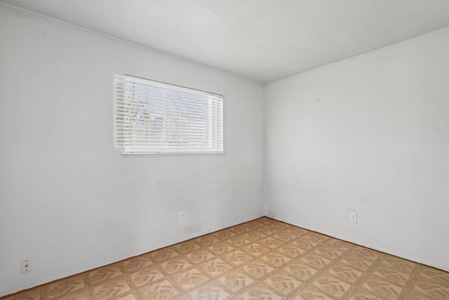 2221 Rainbow Avenue, Sacramento, CA 95821