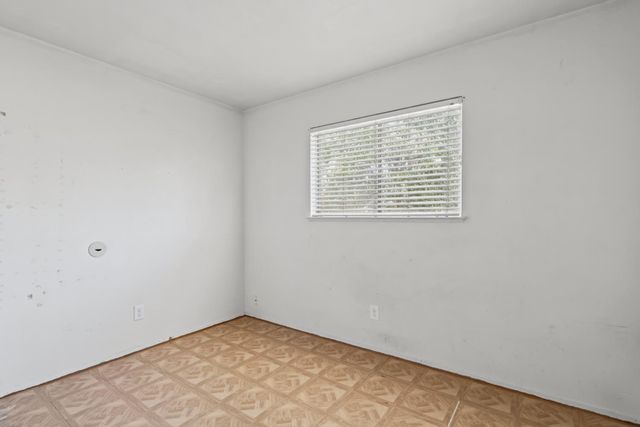2221 Rainbow Avenue, Sacramento, CA 95821