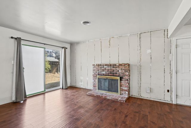 2221 Rainbow Avenue, Sacramento, CA 95821