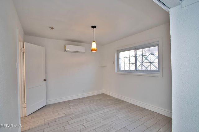 8415 Mount Ranier Drive, El Paso, TX 79904