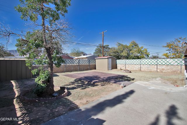 8415 Mount Ranier Drive, El Paso, TX 79904