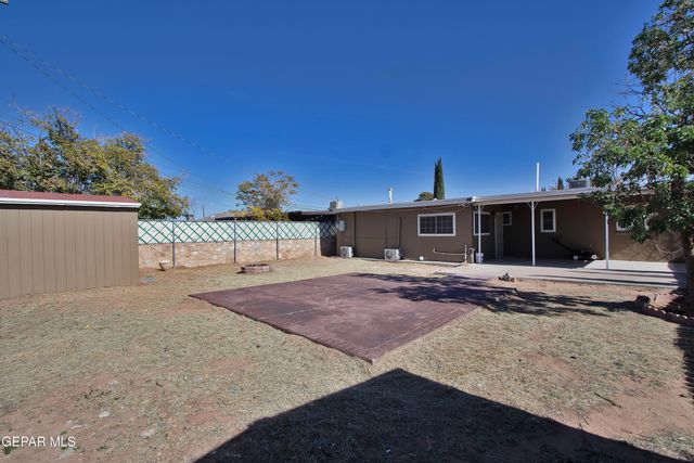 8415 Mount Ranier Drive, El Paso, TX 79904