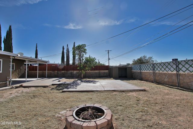 8415 Mount Ranier Drive, El Paso, TX 79904