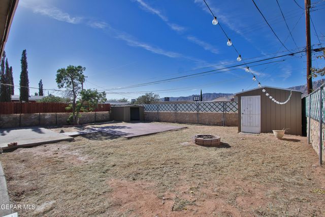 8415 Mount Ranier Drive, El Paso, TX 79904