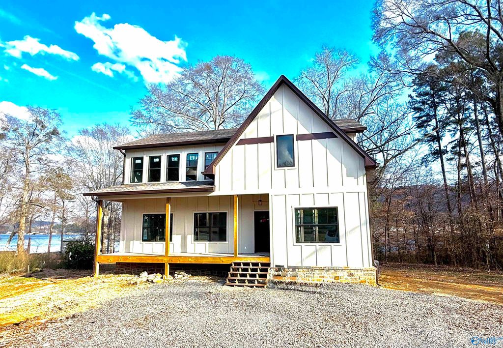 4137 Alabama Highway 79 S, Guntersville, AL 35976