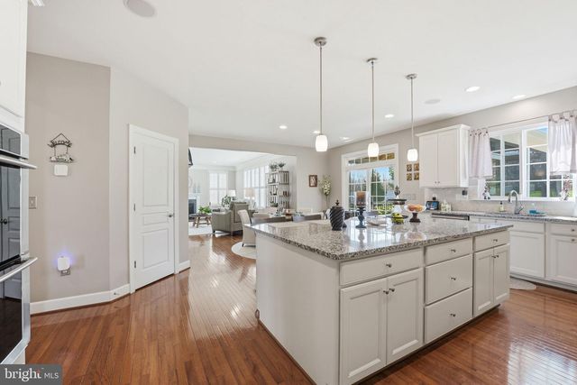 7525 HUNTER WOODS DR, Manassas, VA 20111