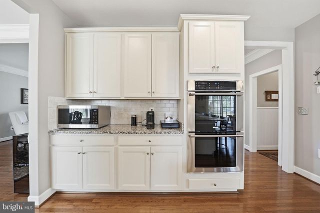 7525 HUNTER WOODS DR, Manassas, VA 20111