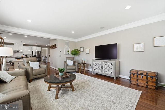 7525 HUNTER WOODS DR, Manassas, VA 20111