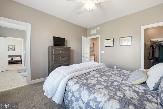 7525 HUNTER WOODS DR, Manassas, VA 20111