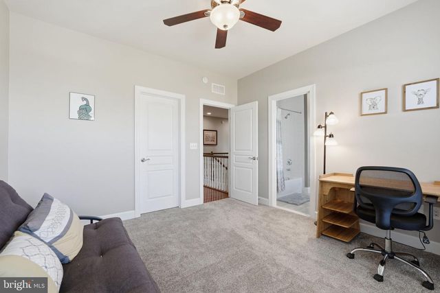 7525 HUNTER WOODS DR, Manassas, VA 20111