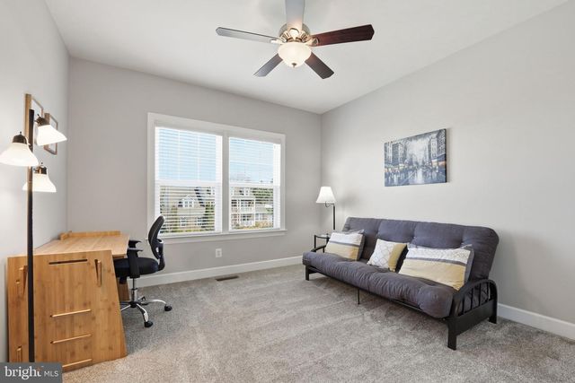 7525 HUNTER WOODS DR, Manassas, VA 20111