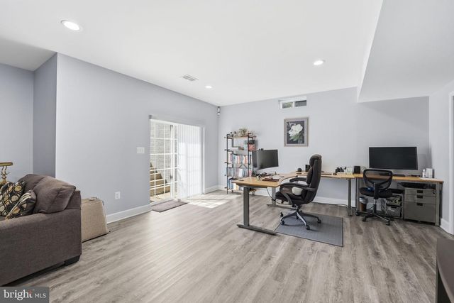 7525 HUNTER WOODS DR, Manassas, VA 20111