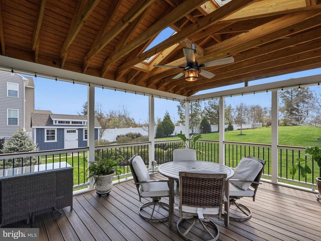 7525 HUNTER WOODS DR, Manassas, VA 20111